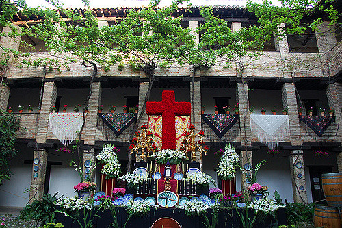 Cruces de Mayo Celebrations in Granada - Spain by Antonio Avilés